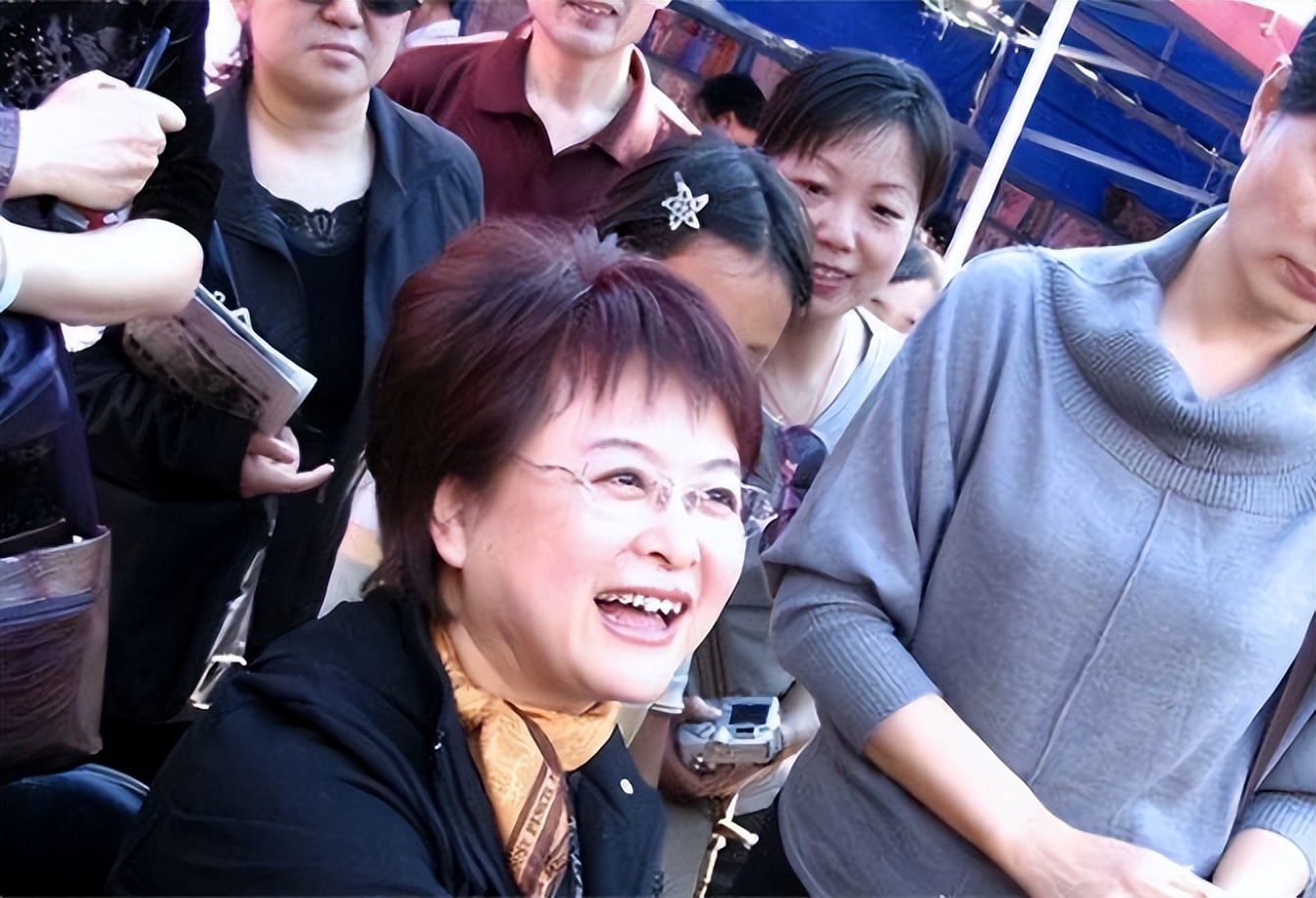 央视肖晓琳26字遗言,到底是肖晓琳去世还是她儿子去世