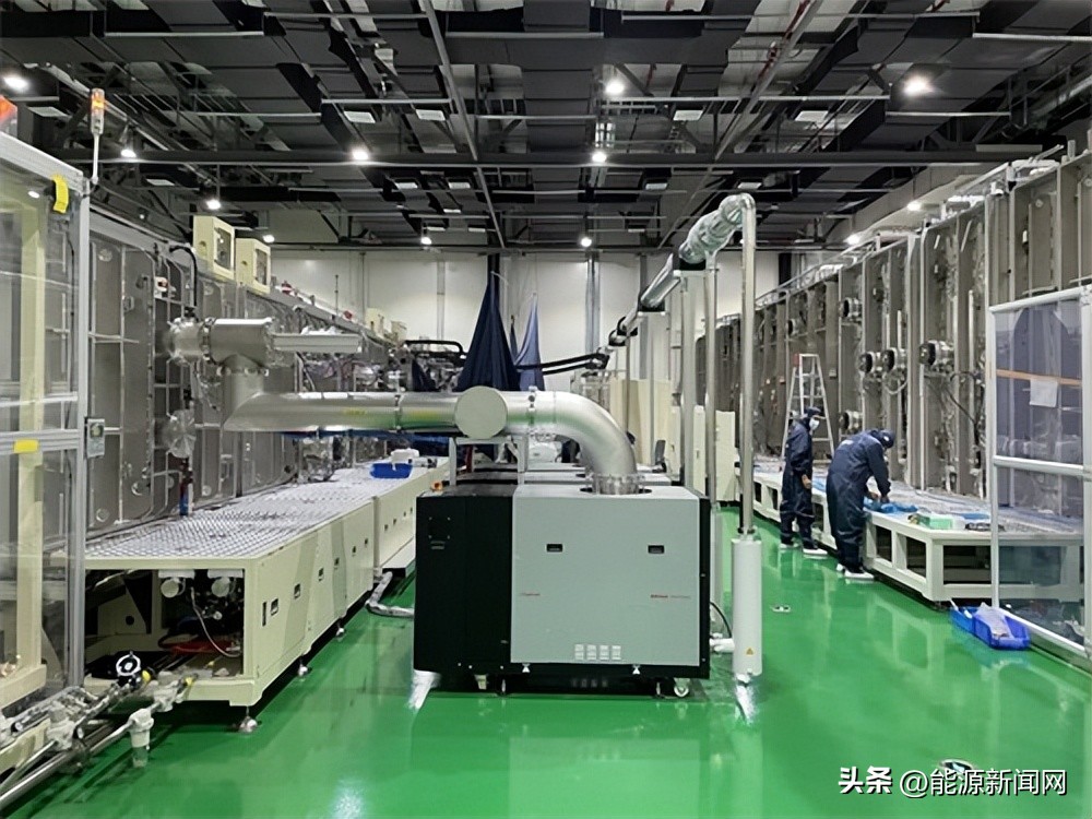 首款钙钛矿商用组件成功出货 (钙钛矿商业化快速推进)