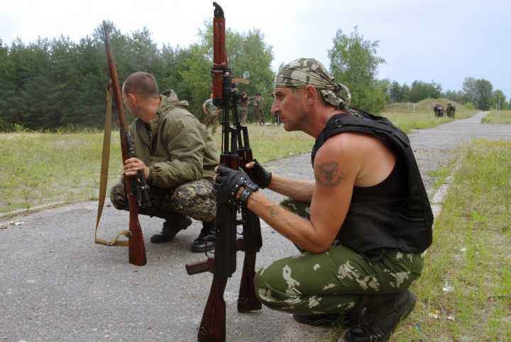 被乌克兰掏空*火军**库，欧盟*官高**建议“团购”*器武**：一起买更便宜