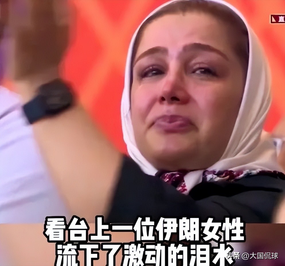 世界杯英格兰vs伊朗黄健翔,世界杯争议一幕