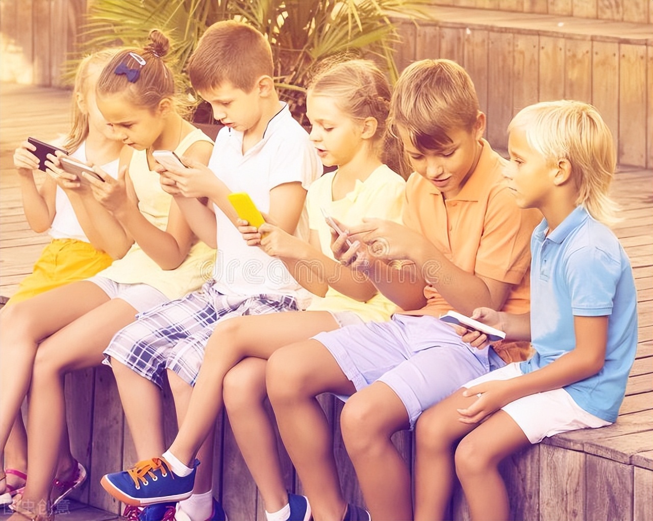 孩子玩游戏上瘾到什么学校能改变,孩子沉迷电子游戏怎么教育