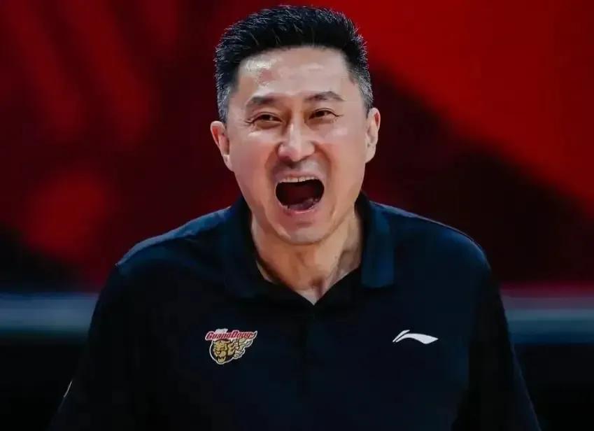 朱八广东宏远巅峰时刻,杜锋和朱8谁厉害