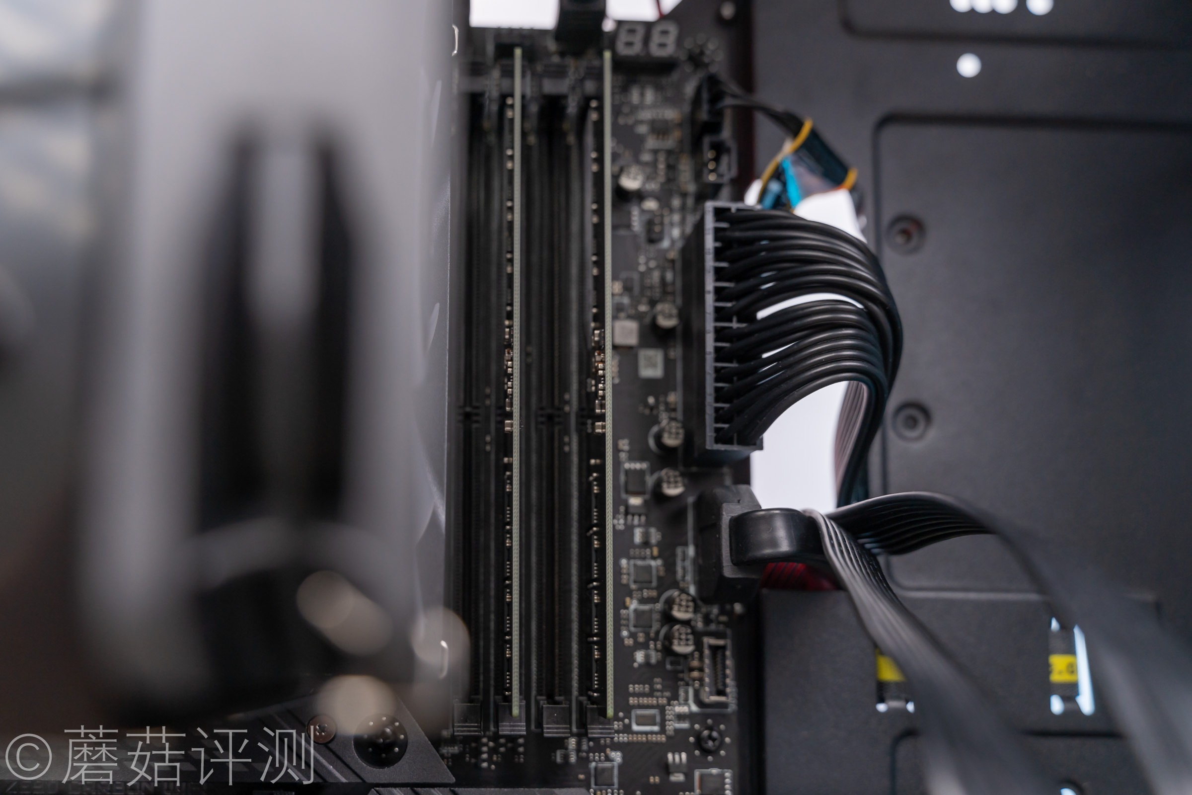 威刚ddr56000频率内存条测评,威刚内存条ddr5到底咋样