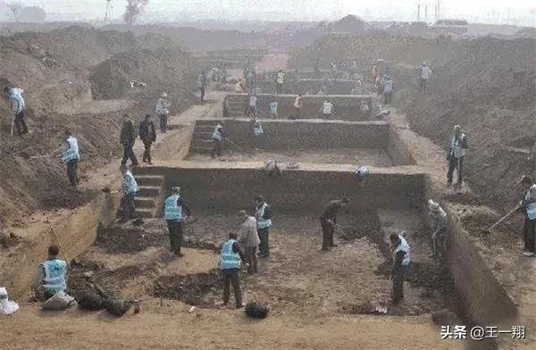 挖出来500年前的女尸,8000年前的古墓女尸