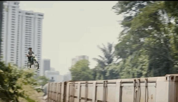 电视剧中的不忍直视,为什么电视剧拍戏只有上半身