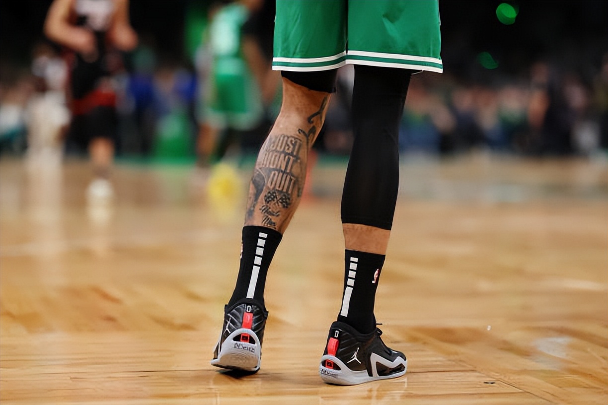 nba热火队对绿军集锦,总决赛湖人vs热火浓眉上脚球鞋