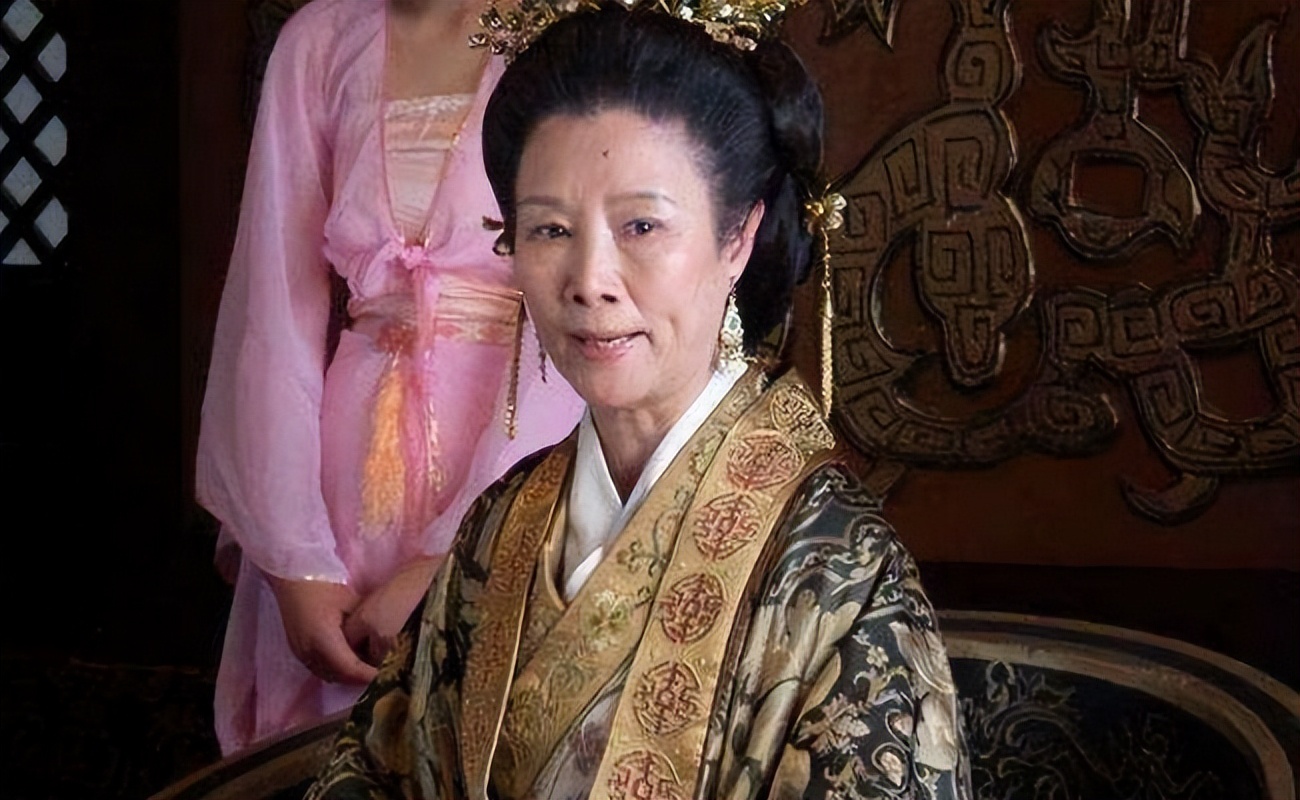 老话说天黑三不做家里无灾祸,天黑三不做家中无灾祸