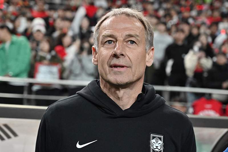 孙兴慜金玟哉超燃攻守转换,韩国队孙兴慜队员