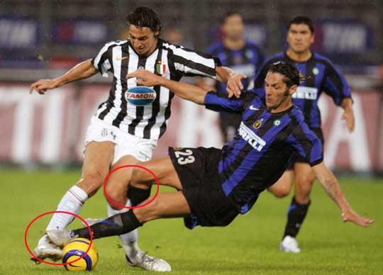 伊布退役仪式全过程,伊布4个年代首球回顾