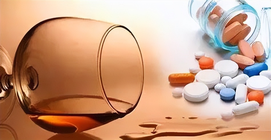 甲硝唑的不良反应副作用和禁忌,甲硝唑的注意事项和禁忌有什么