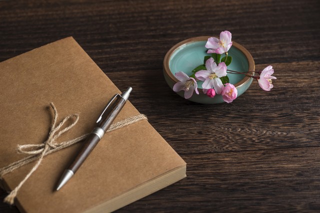 “吃嫩草”的老牛（短篇小说）