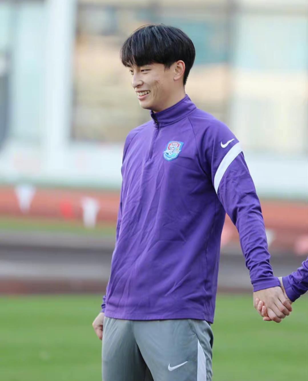 国足为数不多亮点！津门虎95后巴顿闪耀，已成武磊接班人！