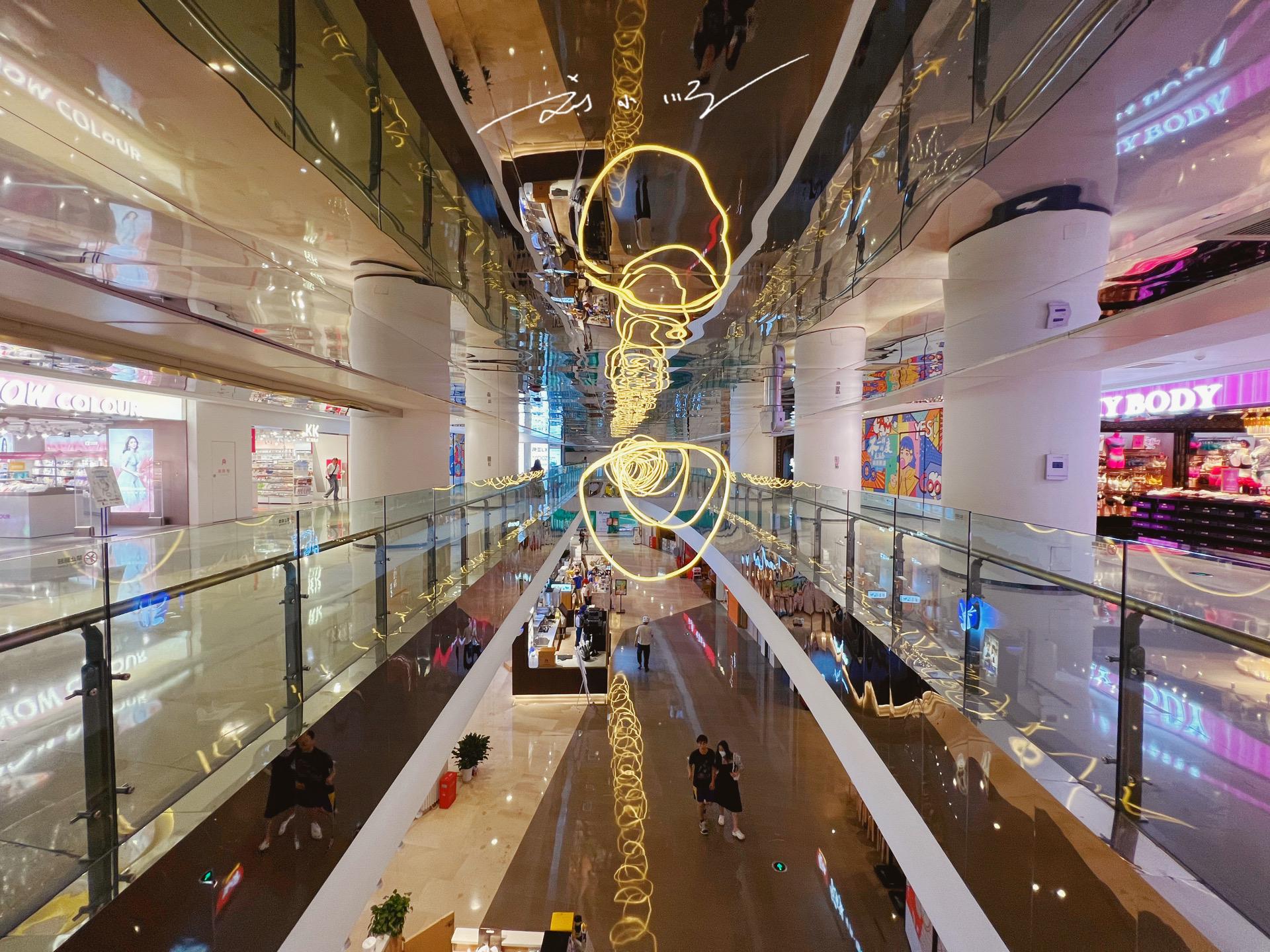 重庆复古地下商场,重庆解放碑有地下商场