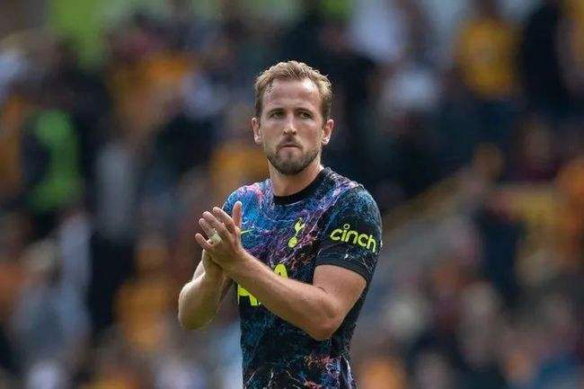 冯潇霆踢球怎么样,冯潇霆失误后无球可踢