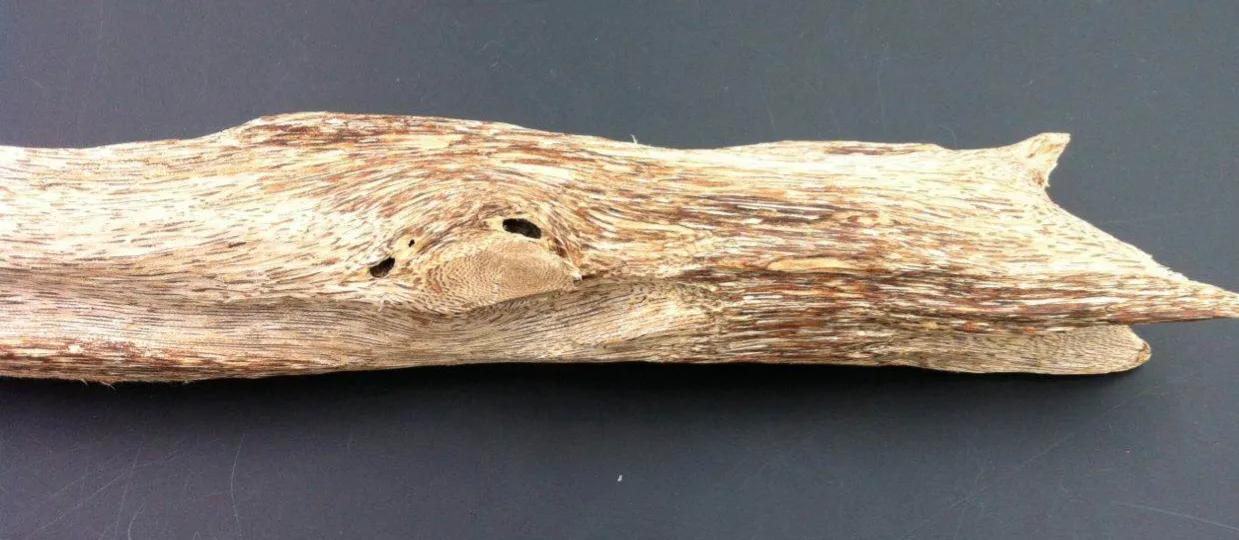 沉香文玩便宜吗,沉香手把件文玩