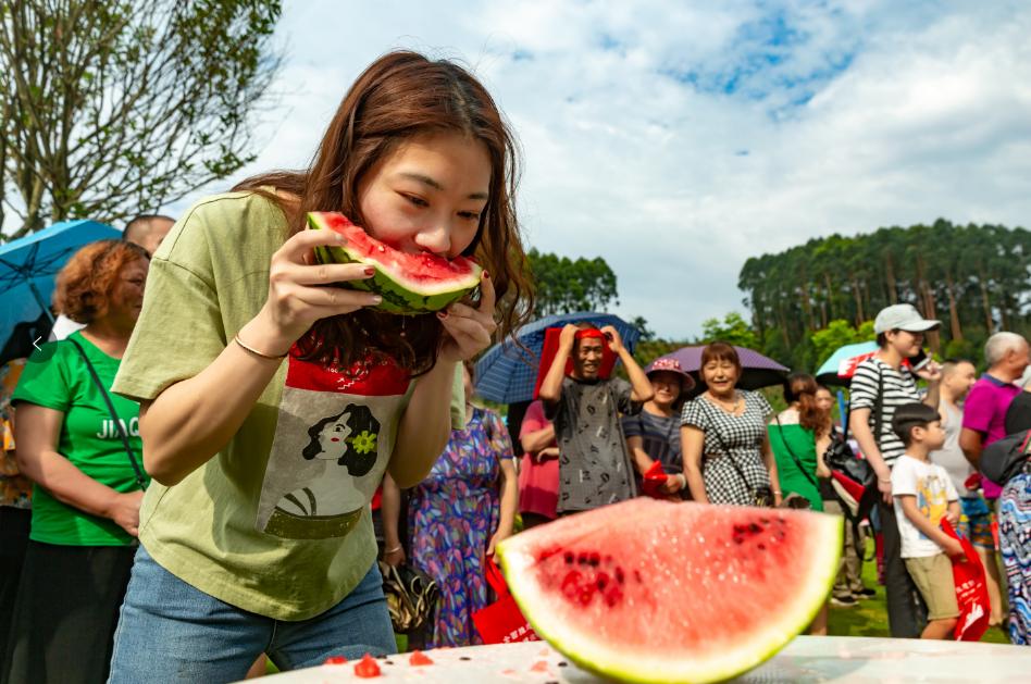 “min”甜爆汁！西瓜、蓝莓、桃子......彭州今夏水果新鲜开摘喽