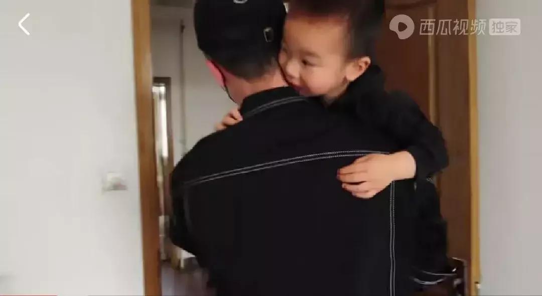 秋天妈妈和秋天爸爸合照,秋天妈妈和秋天爸爸同框