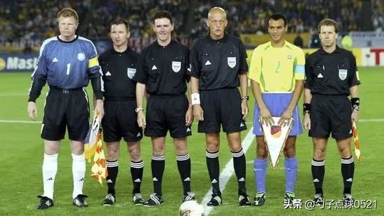 他是足球场上的包青天，却因个人代言无奈退役