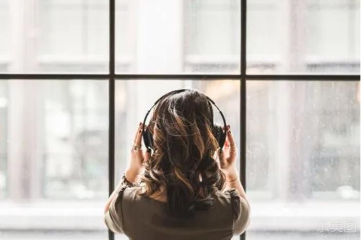 付费歌曲怎样免费下载到u盘,哪个网站下载歌曲不用付费