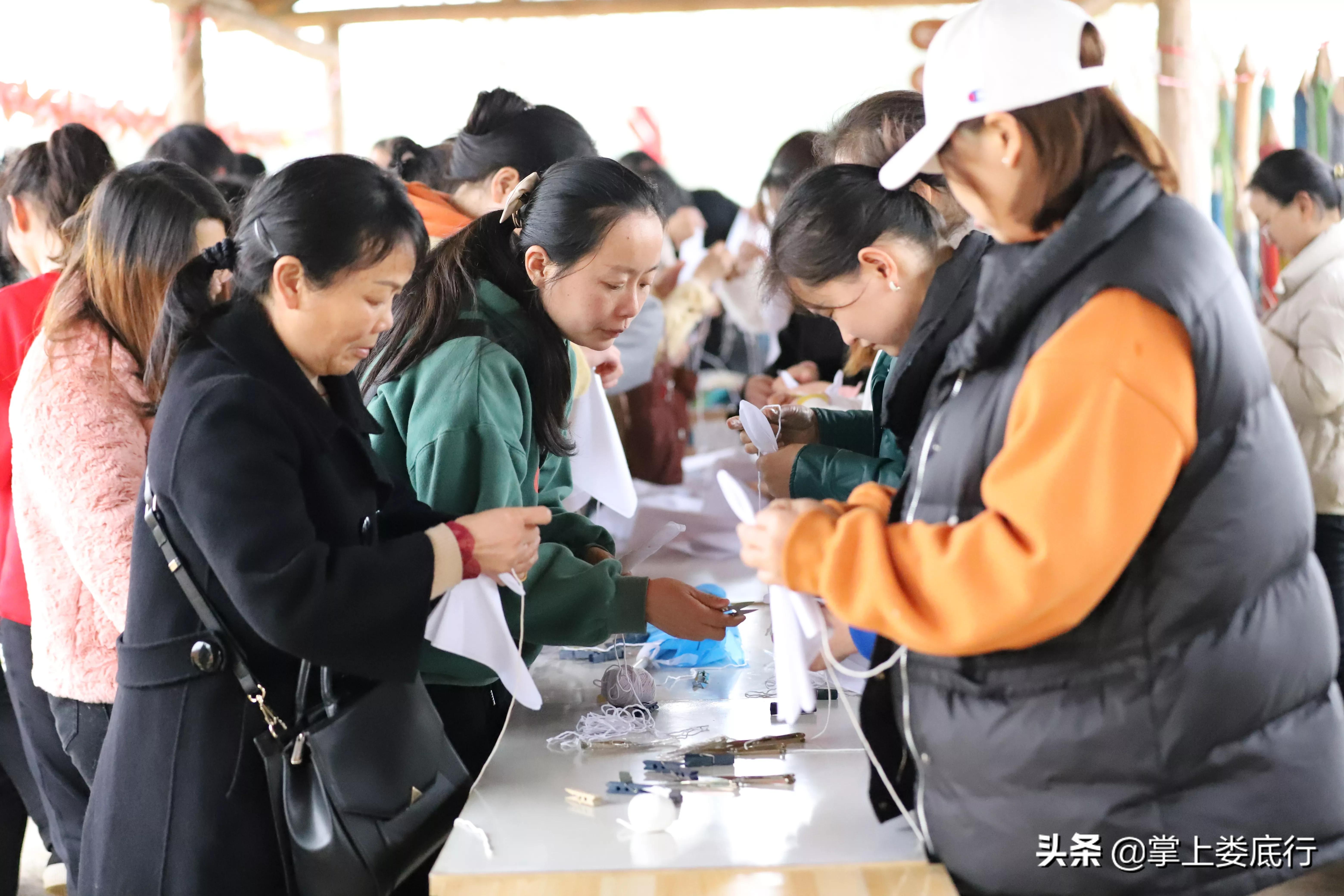 娄底四小妇女节活动,娄底二小五一活动