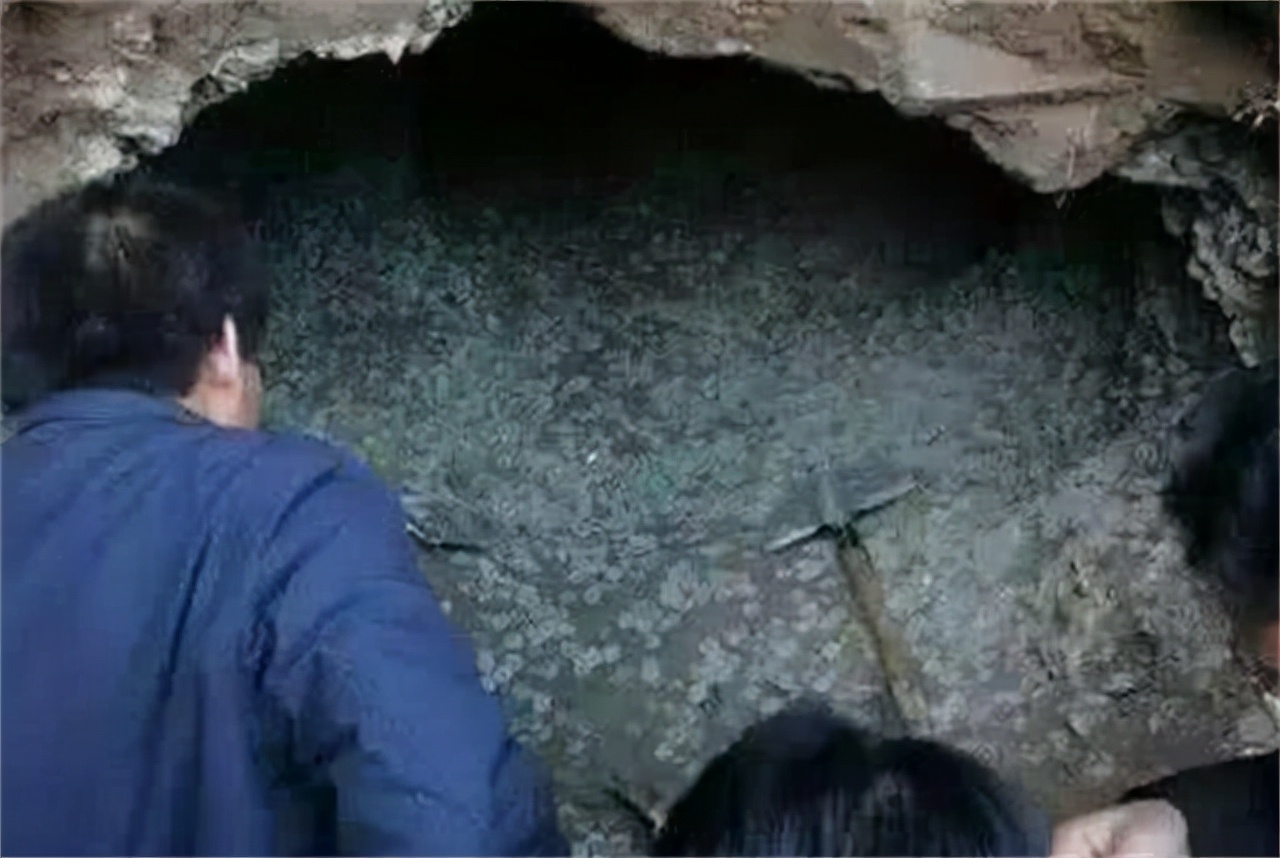 1964年，河南农民发现自家有一个“雪花洞”