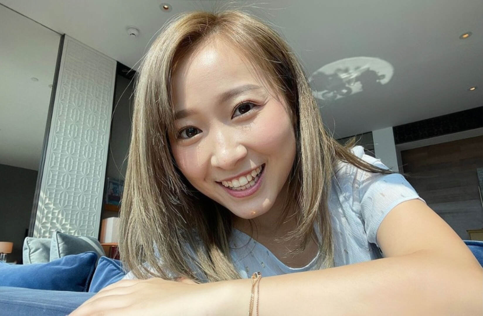 恭喜！TVB知名童星被求婚成功即将结婚，因天生脊柱侧弯害怕怀孕