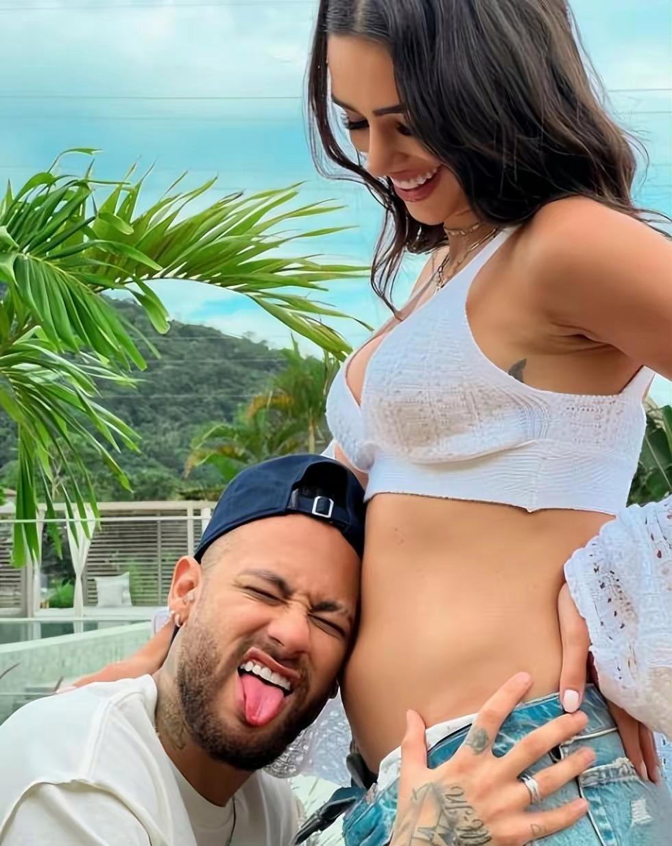 内马尔和女友时尚写真,内马尔与女友孕照