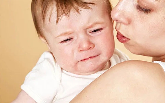 宝宝遇到事情就会哭怎么引导,宝宝哭闹不止越哭越凶怎样安抚