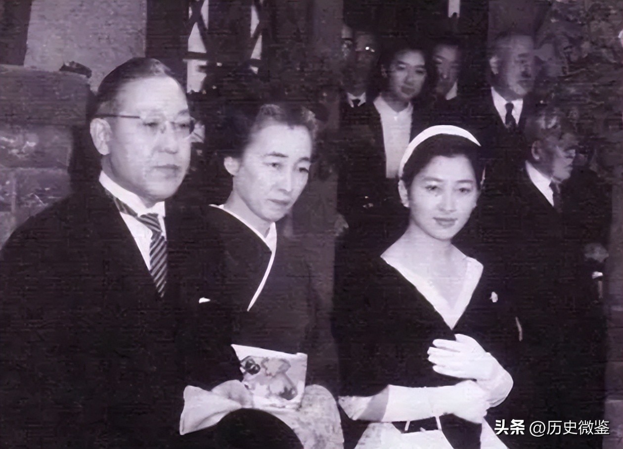 日本天皇皇后美智子现照,日本皇后美智子让位雅子