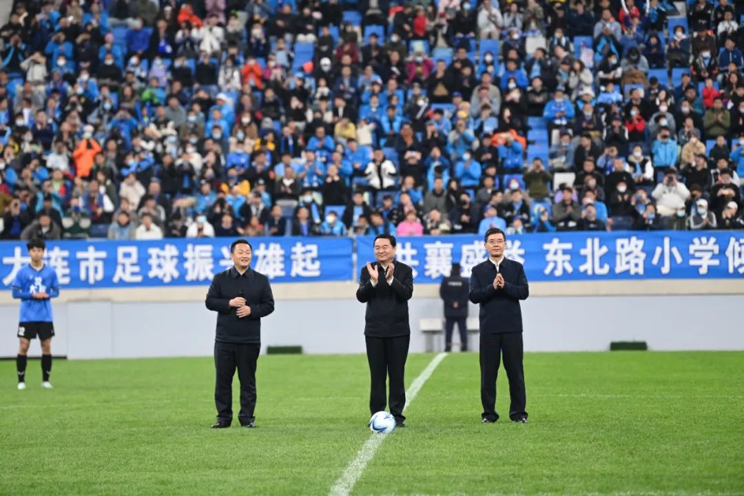 省委书记打球,省委书记打篮球