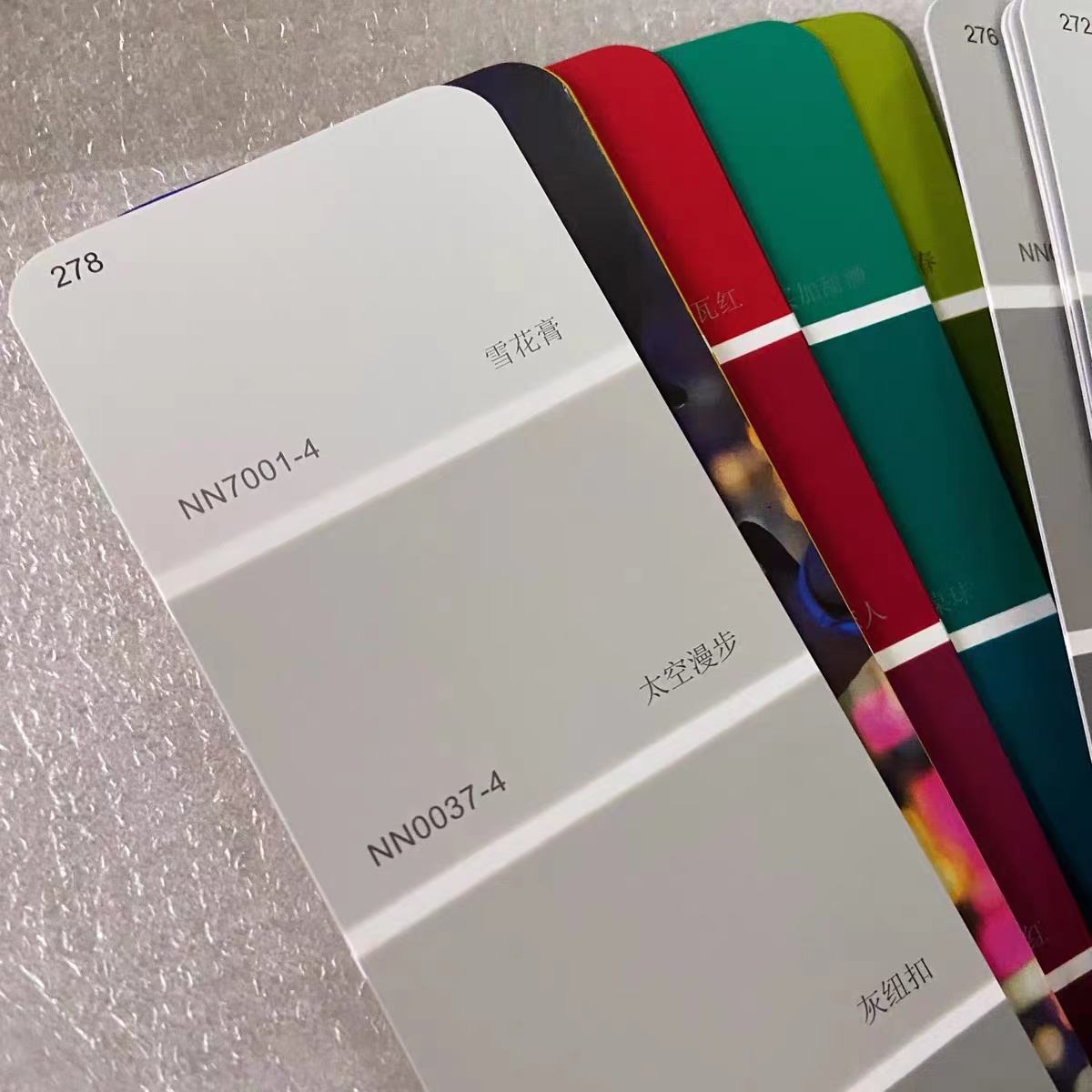 为什么家里装修都喜欢乳胶漆,为啥刷乳胶漆省钱