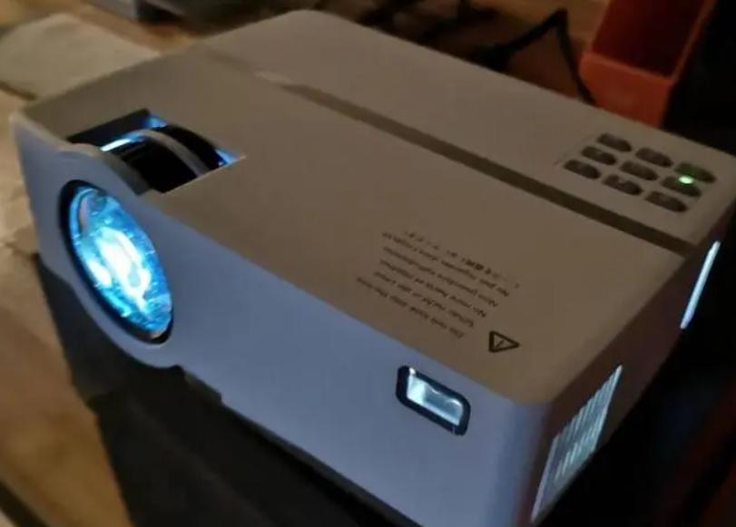 用过两台投影仪的血泪教训，别只看价格，画质效果也很重要