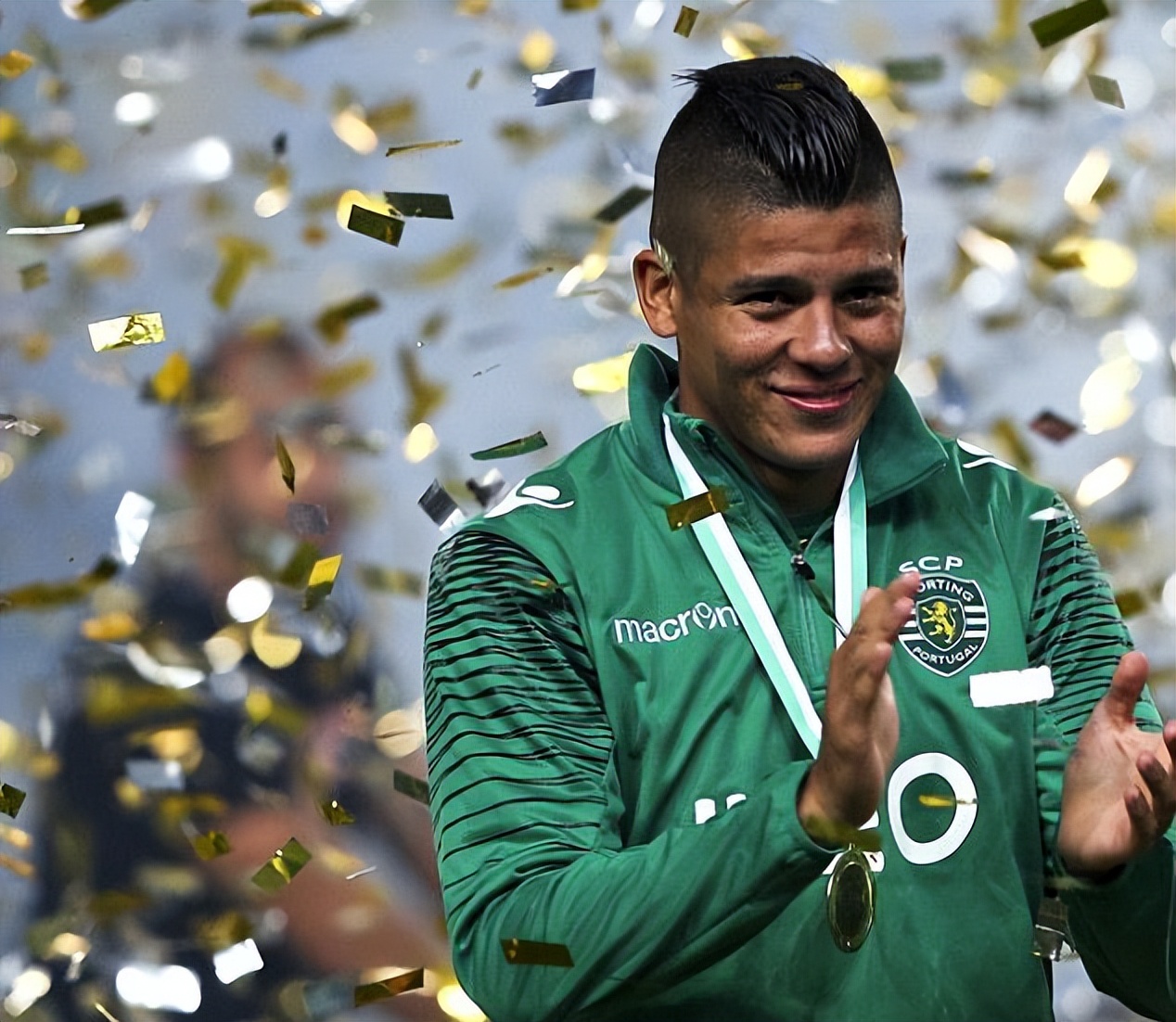 罗霍评价梅西视频,罗霍背梅西视频