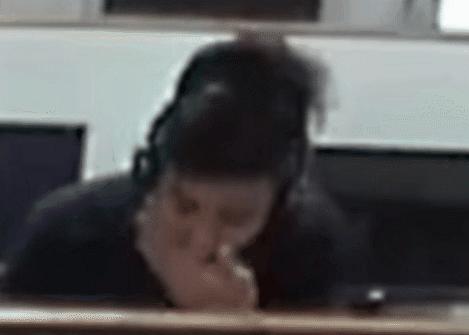 用伟哥、蟑螂和臭气弹，几位侠客对印度诈骗团伙进行了正义制裁