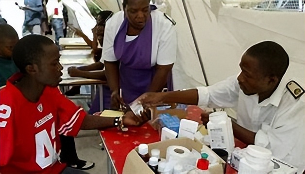 生物学中的抗药性变异讲解,简述细菌耐药性的遗传机制