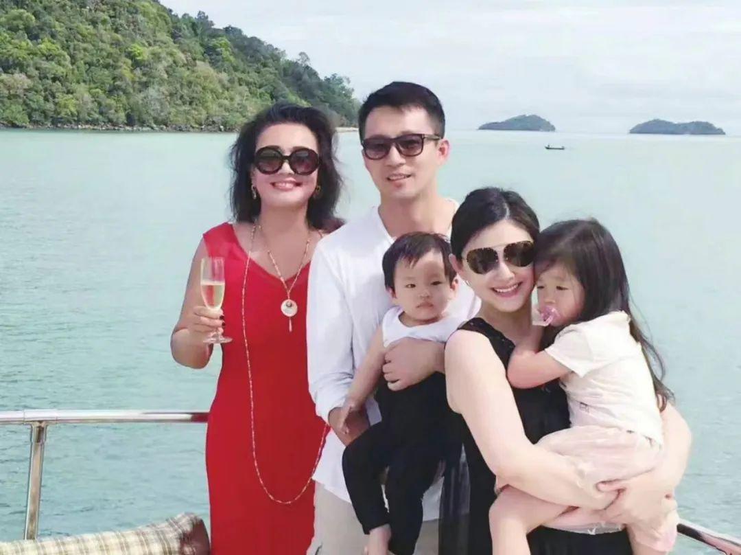 张兰创业史情史,张兰婚姻现状