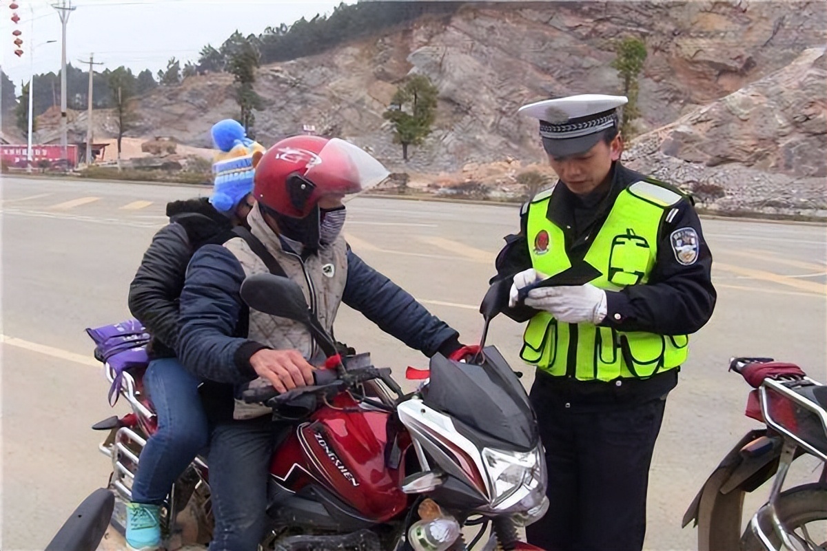 持有c1驾驶证4种车不用增驾随便开,c1驾照被吊销还能开什么车