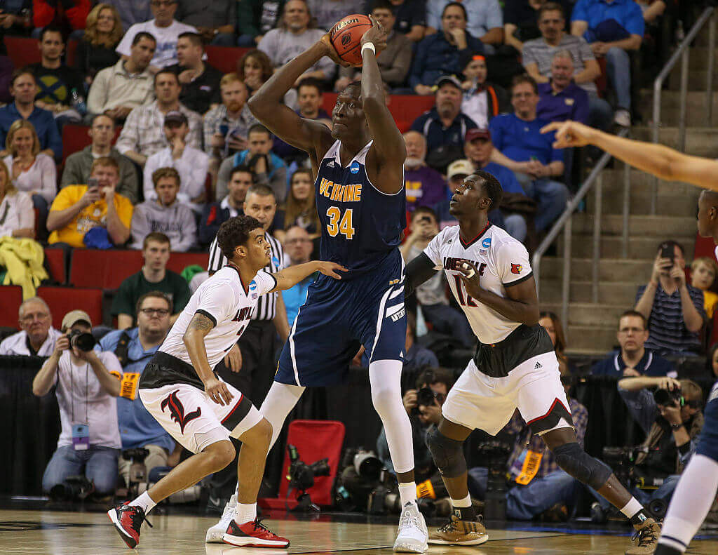 身高惊讶众人,令人惊讶的身高男娱乐圈