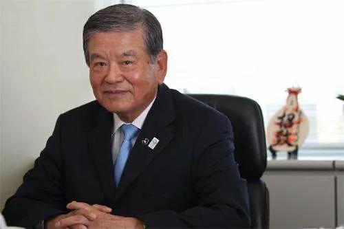 金志扬足球风格,中国足球比赛金志扬