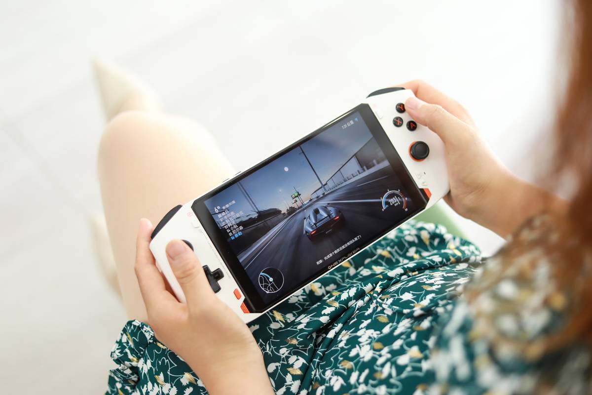 壹号掌机minipro3g32g,壹号游戏掌机mini玩cf