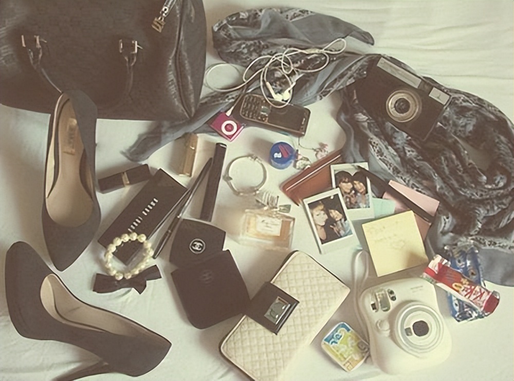 男性对*袜丝**着迷，就是心理变态吗？提醒：出现这3种行为，请克制