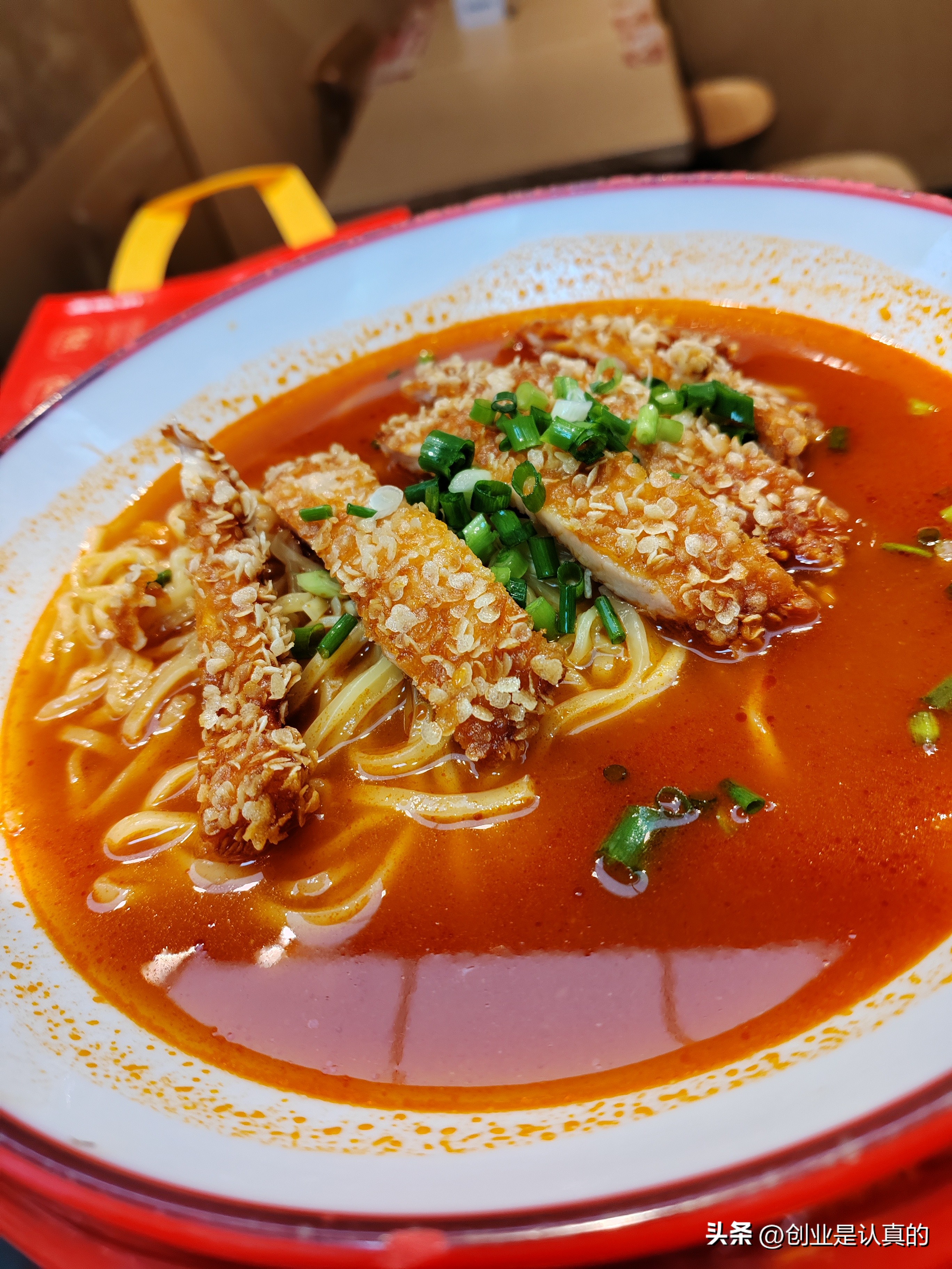 重庆小面店的做法大全,重庆小面和老城街小面哪家量大