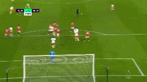 豪门悲喜夜！枪手5:0反超曼城，C罗哑火曼联取胜，皇马爆冷被逼平