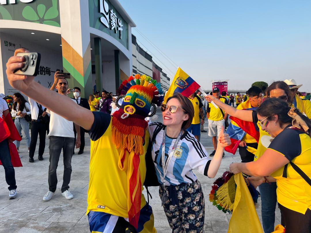 世界杯比工作更重要：80后女生辞职去看世界杯，22岁男生考研失败后去沙特打工，只为离梅西近点