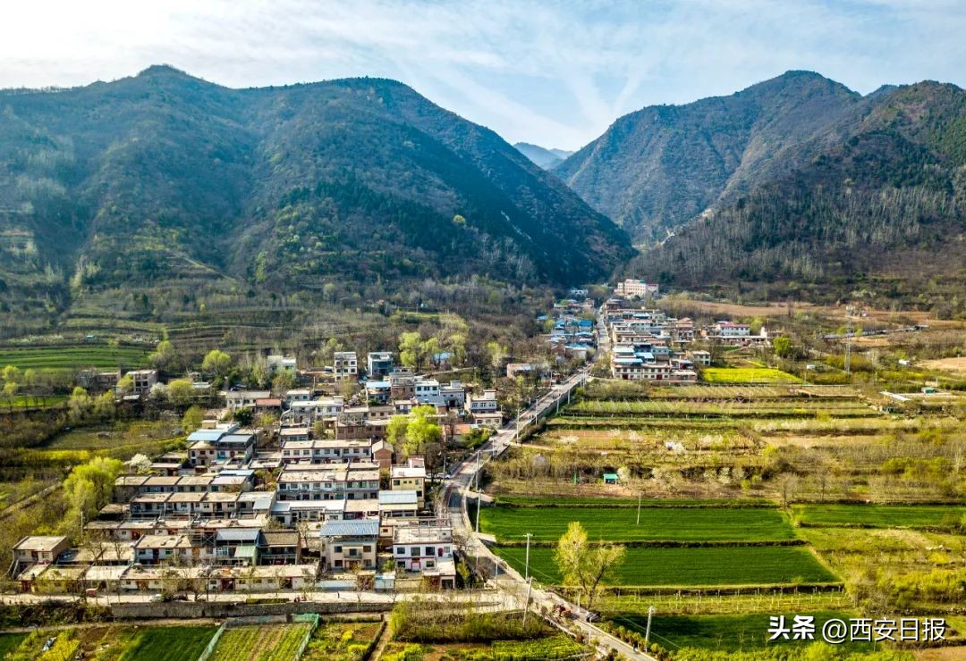 秋天是秦岭打卡网红圣地,秦岭网红打卡景点
