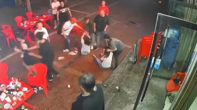 姣斿熀灏兼吵琛ｅ鍥芥槑鏄熼伄鑲夌┛鎼浘,鏄庢槦娉宠。澶栫┛闇茶叞椋庢牸