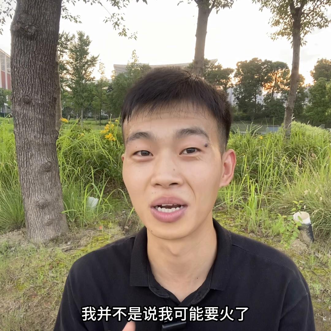 一个辍学青年回到家乡创业的故事从一无所知拿起相机八...