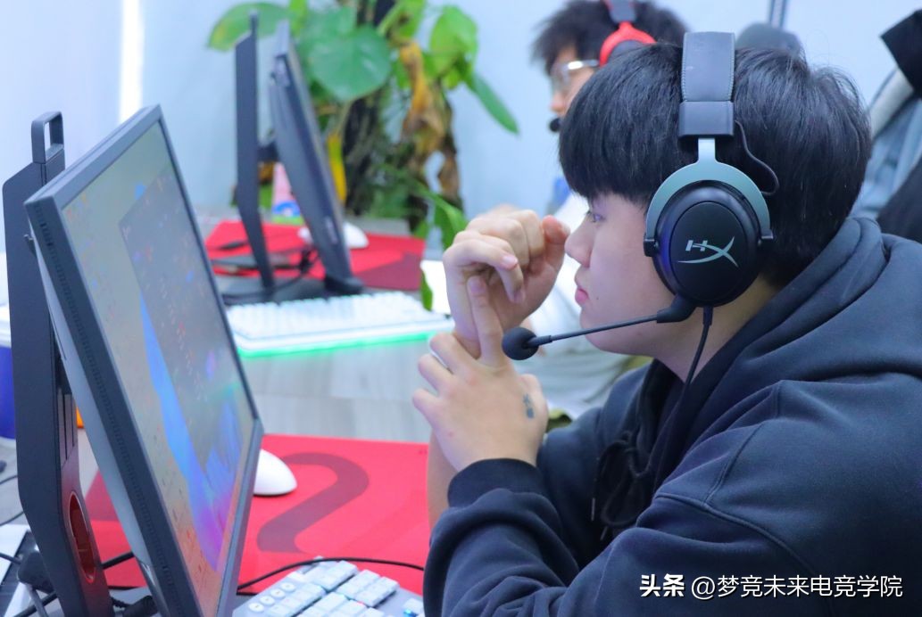 电竞学校平常都学什么,电竞学校教的是什么专业的学生