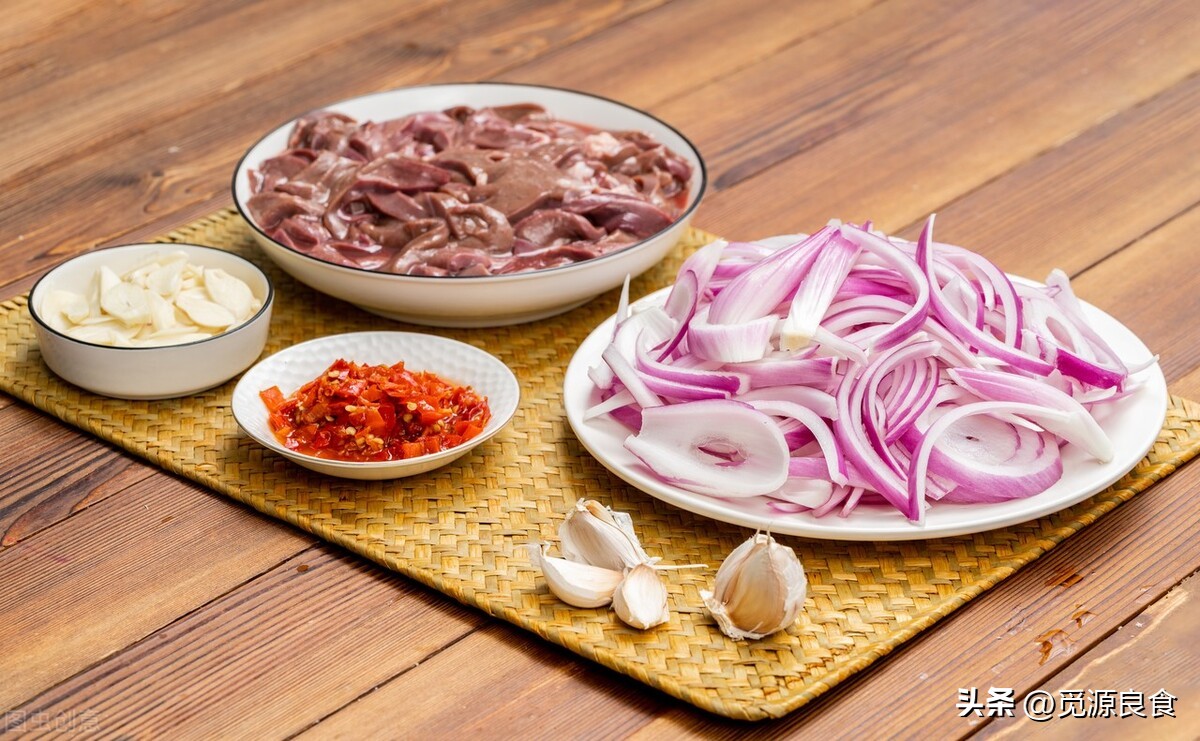 洗猪肝绝招照片,洗猪肝如何去腥