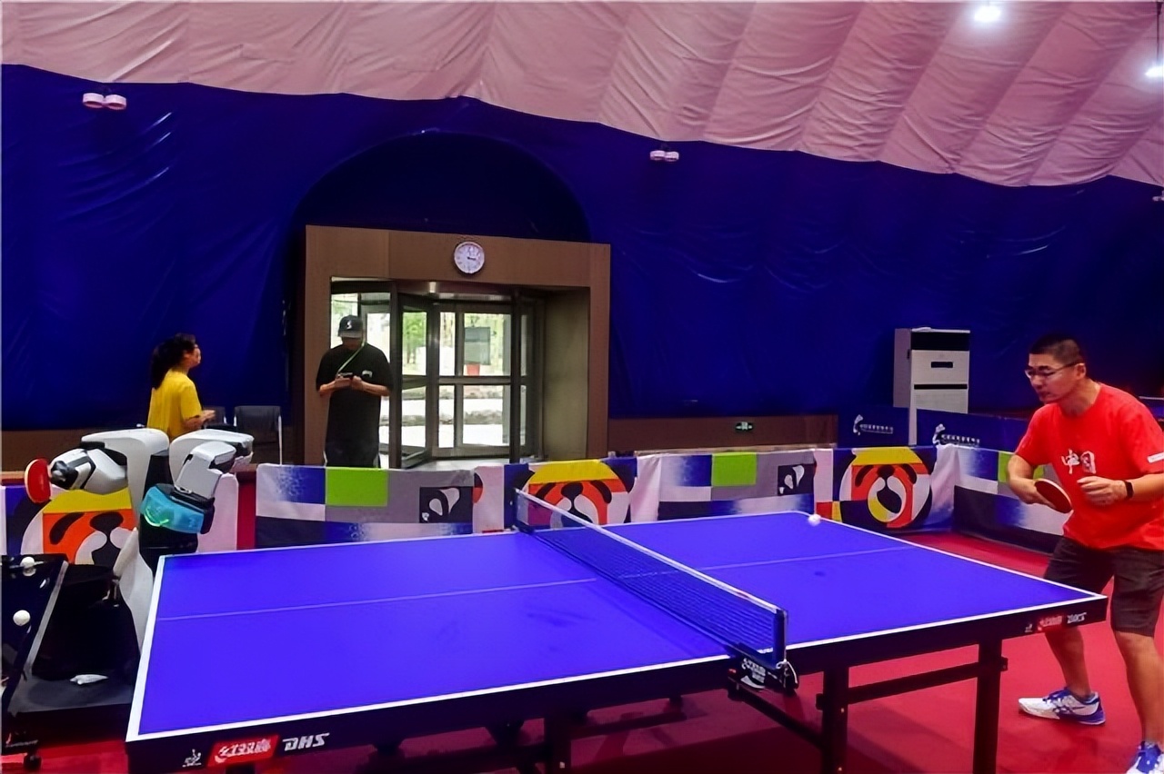 成都高新区体育中心智能运动设备“上新”